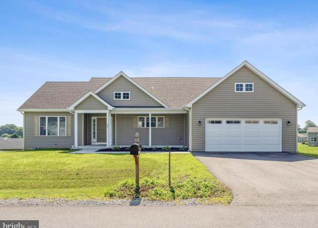 Property at 599 Duckwoods Ln, Martinsburg, WV 25403, 3 beds, 2 baths