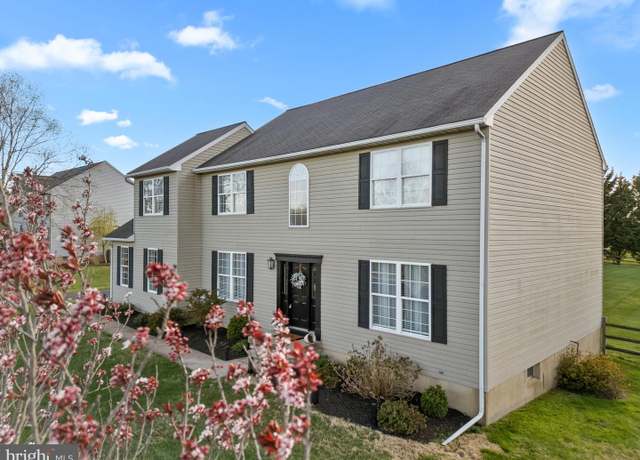 Property at 309 Wheatsheaf Dr, New Castle, DE 19720, 4 beds, 2.5 baths