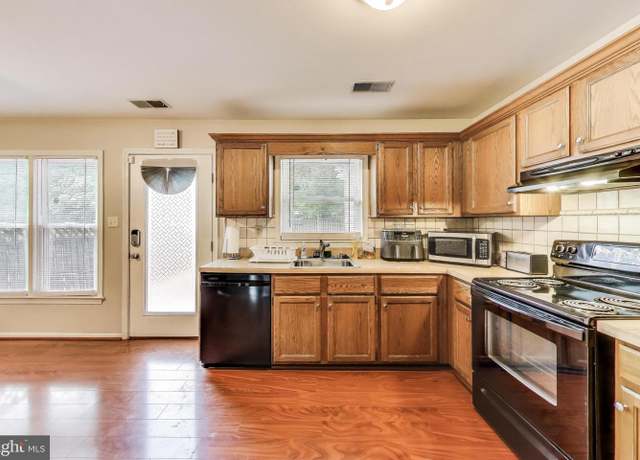 Property at 3975 Wintergreen Pl, Waldorf, MD 20602, 3 beds, 1.5 baths