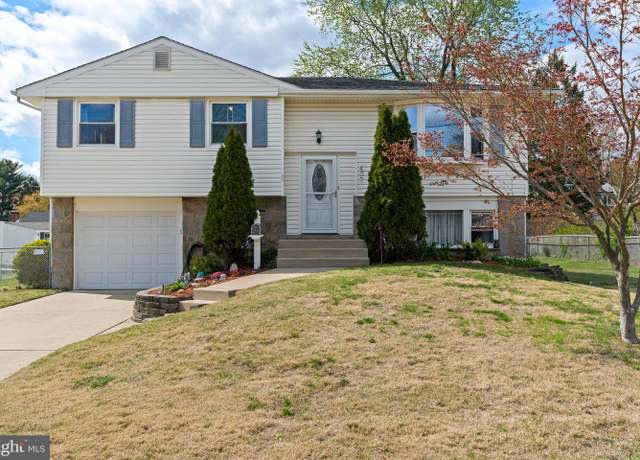Property at 407 Ivystone Ln, Cinnaminson, NJ 08077, 4 beds, 1.5 baths