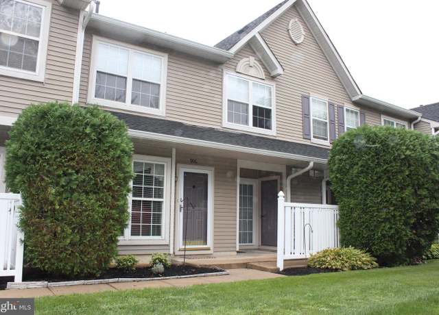 Property at 906 Coventry Way, Mount Laurel, NJ 08054, 2 beds, 2.5 baths