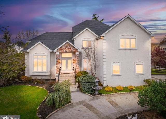 Property at 28 Vanessa Ct, Cherry Hill, NJ 08003, 4 beds, 2.5 baths