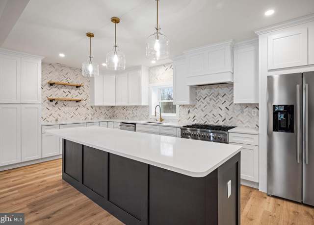 Property at 120 Peace Ln, Glassboro, NJ 08028, 4 beds, 2.5 baths
