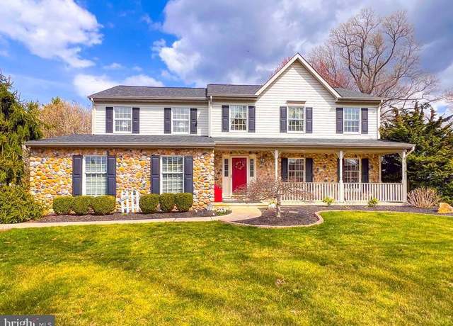Property at 435 E Ravine St, Langhorne, PA 19047, 4 beds, 2.5 baths