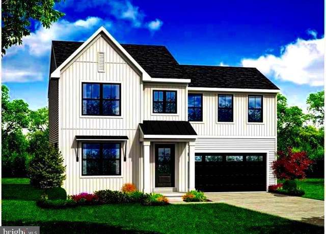Property at 24 American Ave, Carlisle, PA 17015, 3 beds, 2.5 baths