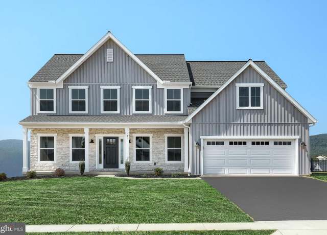 Property at 121 South Mountain Dr, Carlisle, PA 17013, 5 beds, 3 baths
