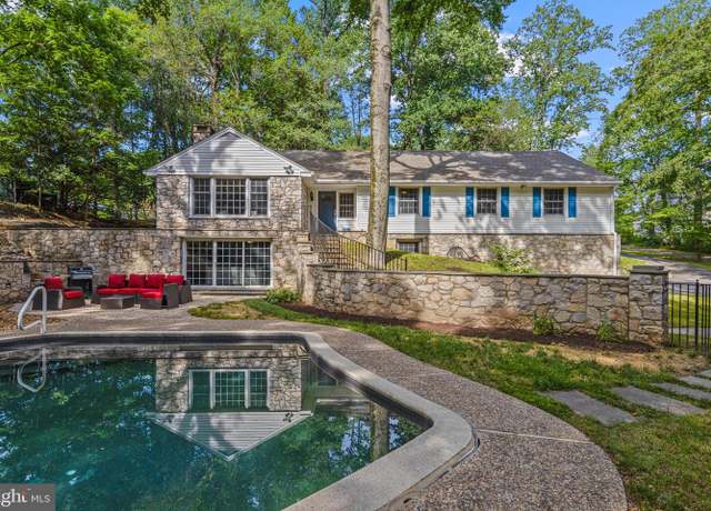 Property at 13 Weirwood Rd, Wayne, PA 19087, 5 beds, 3.5 baths