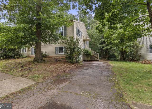 Property at 320 Juniper Dr, Etters, PA 17319, 2 beds, 1.5 baths