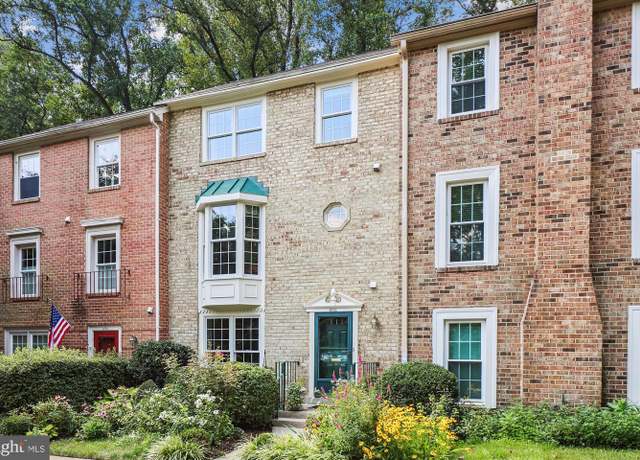 Property at 4622 Briar Patch Ct, Fairfax, VA 22032, 3 beds, 3 baths