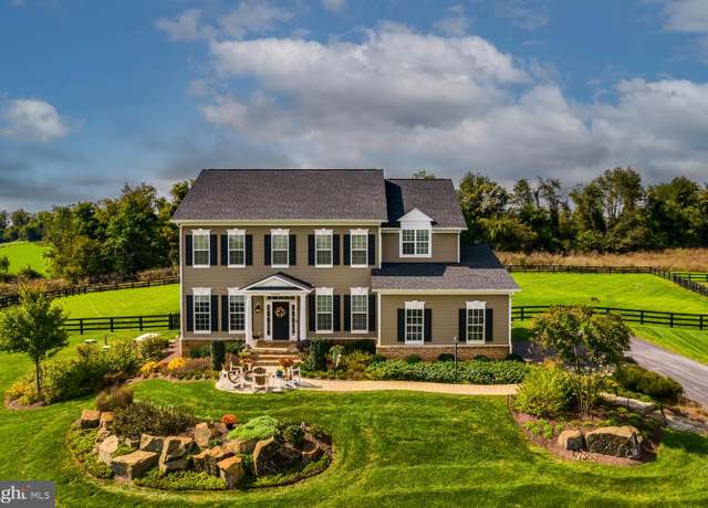 Property at 19139 Skyfield Ridge Pl, Purcellville, VA 20132, 5 beds, 4.5 baths