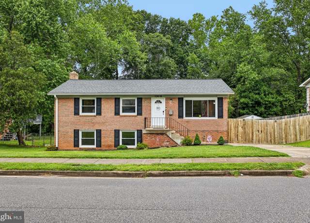 Property at 13616 Kerrydale Rd, Woodbridge, VA 22193, 5 beds, 2.5 baths