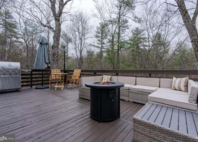 Property at 144 Palmer, Basye, VA 22810, 3 beds, 1.5 baths