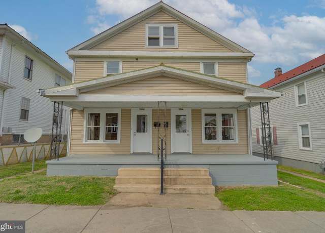 Property at 804-806 W John St, Martinsburg, WV 25401, 6 beds