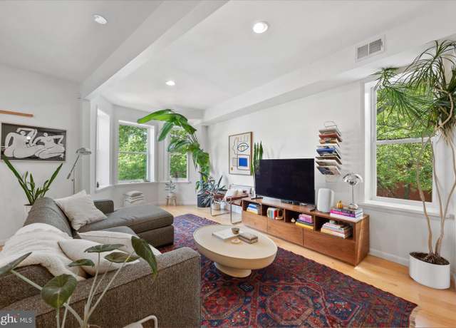 Property at 15 S St NE #2, Washington, DC 20002, 4 beds, 4 baths