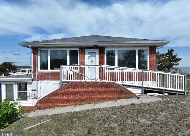 Property at 217 Bay Ave, Milford, DE 19963, 3 beds, 2 baths