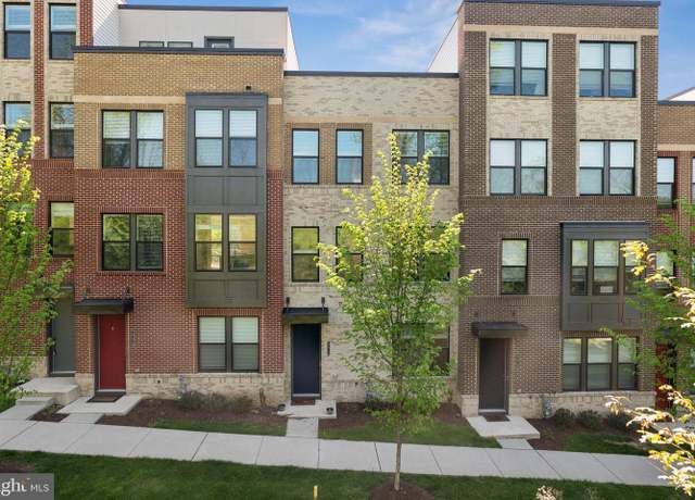 Property at 4414 Roland Heights Ave, Baltimore, MD 21211, 3 beds, 3.5 baths