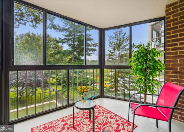 Property at 15107 Interlachen Dr Unit 2-220, Silver Spring, MD 20906, 2 beds, 2 baths