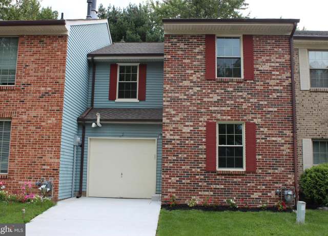Property at 2 Blackhawk Ct, Medford, NJ 08055, 3 beds, 2.5 baths