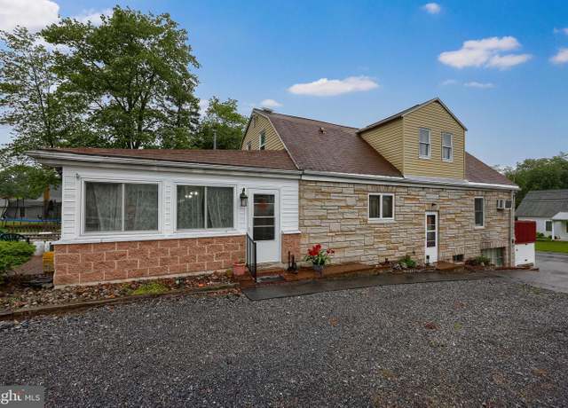 Property at 208 Clark Rd, Hershey, PA 17033, 4 beds, 2 baths