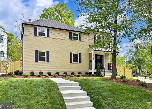 Property at 101 N Greenbrier St, Arlington, VA 22203, 4 beds, 4.5 baths