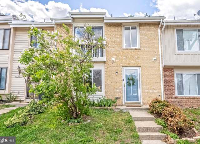 Property at 13305 Apgar Pl, Herndon, VA 20170, 3 beds, 2.5 baths