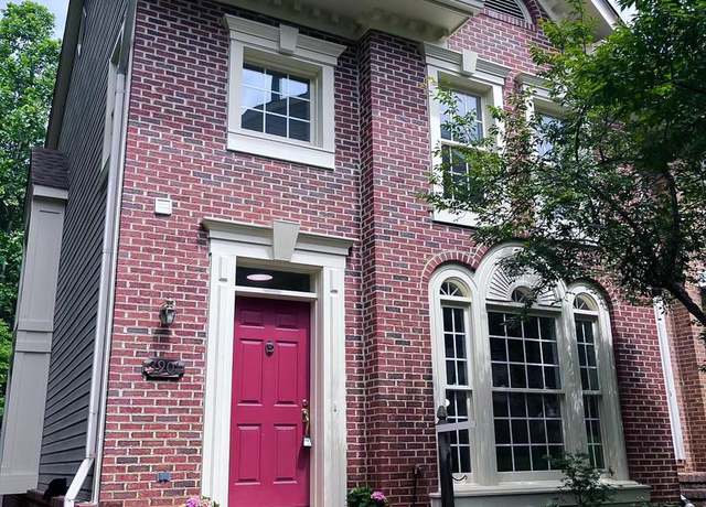 Property at 3901 Kathryn Jean Ct, Fairfax, VA 22033, 3 beds, 3.5 baths