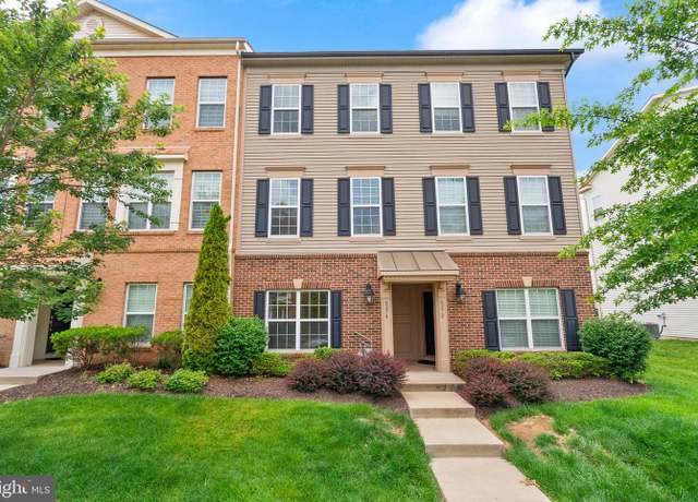 Property at 6274 Aster Haven Cir, Haymarket, VA 20169, 2 beds, 3.5 baths