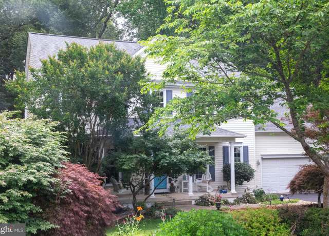 Property at 9913 Ashmeade Ct, Fredericksburg, VA 22407, 5 beds, 3.5 baths