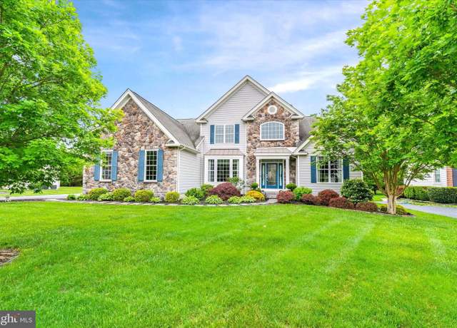 Property at 1425 Olmsted Dr, Bear, DE 19701, 5 beds, 3.5 baths