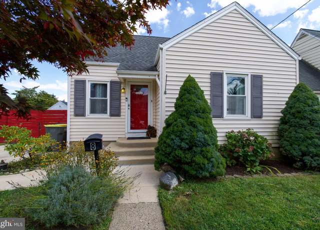 Property at 8 North Ave, Wilmington, DE 19804, 2 beds, 1.5 baths