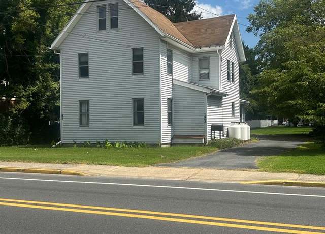 Property at 123 S Bedford St, Georgetown, DE 19947, 6 beds, 2 baths