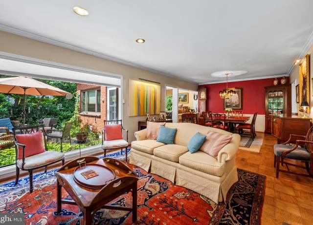 Property at 6003 Lakehurst Dr #3, Baltimore, MD 21210, 3 beds, 2 baths