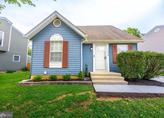 Property at 1639 Brimfield Cir, Sykesville, MD 21784, 3 beds, 2 baths