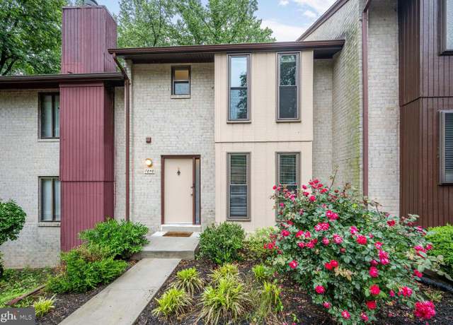 Property at 7848 Briardale Ter, Rockville, MD 20855, 3 beds, 3.5 baths