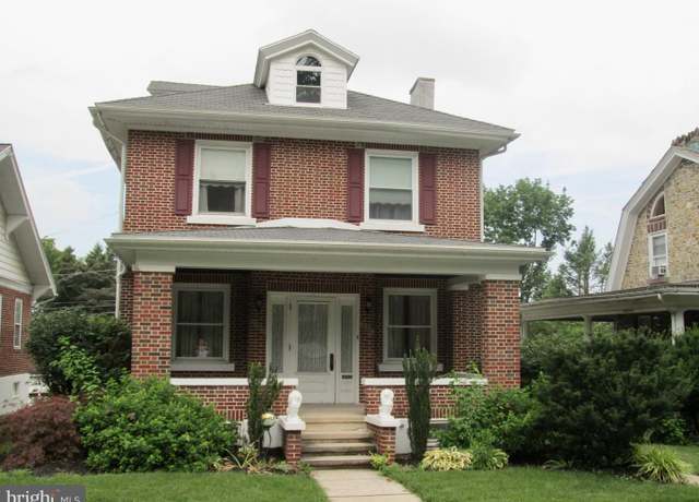 Property at 1518 Hampden Blvd, Reading, PA 19604, 3 beds, 2.5 baths