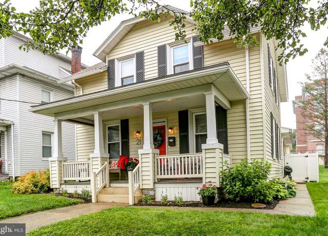 Property at 21 E Areba Ave, Hershey, PA 17033, 3 beds, 1.5 baths