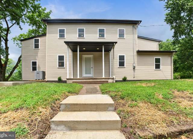 Property at 1195 Trail Rd N, Elizabethtown, PA 17022, 4 beds, 3 baths