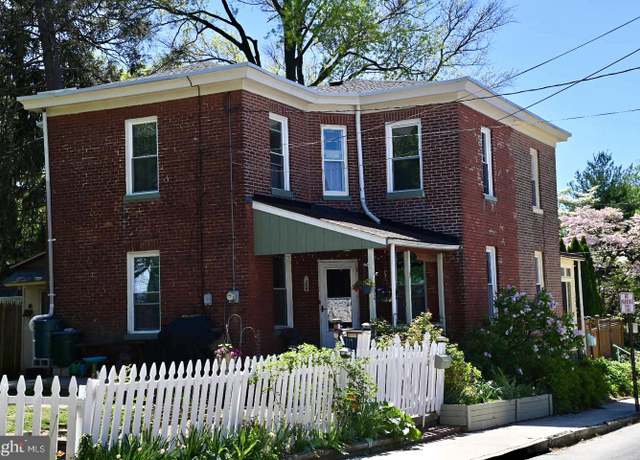 Property at 502 Willow St, Jenkintown, PA 19046, 3 beds, 1.5 baths