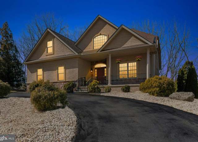 Property at 1908 Cherry Ave, Easton, PA 18040, 4 beds, 4.5 baths