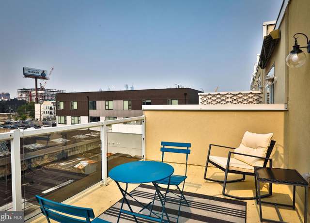 Property at 919 N Front St Unit H, Philadelphia, PA 19123, 3 beds, 2.5 baths