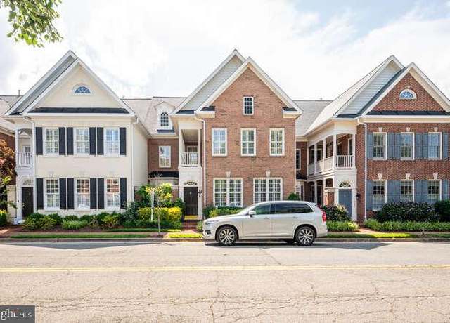 Property at 409 S Henry St, Alexandria, VA 22314, 3 beds, 2.5 baths