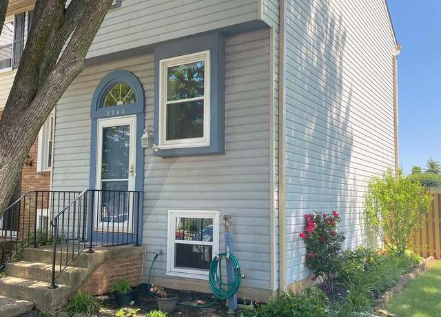 Property at 3743 Sudley Ford Ct, Fairfax, VA 22033, 3 beds, 2 baths