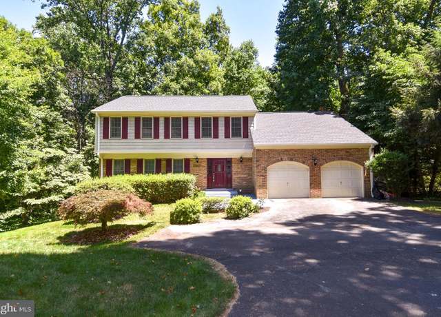 Property at 9814 Natick Rd, Burke, VA 22015, 6 beds, 3.5 baths