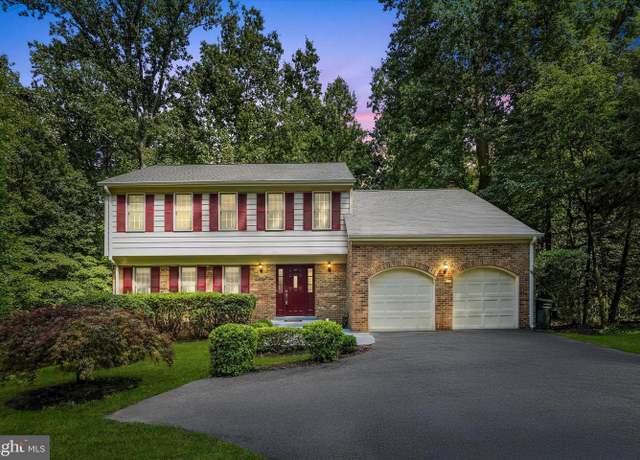 Property at 9814 Natick Rd, Burke, VA 22015, 6 beds, 3.5 baths