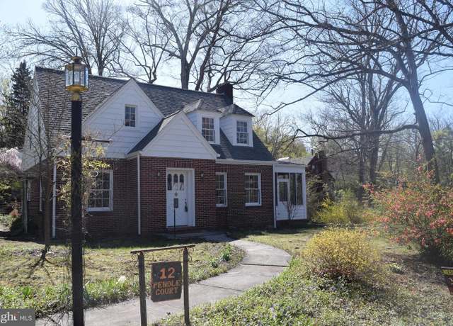 Property at 12 Pendle Ct, Berkeley Springs, WV 25411, 3 beds, 1.5 baths