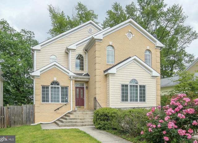 Property at 10109 Dickens Ave, Bethesda, MD 20814, 6 beds, 4.5 baths