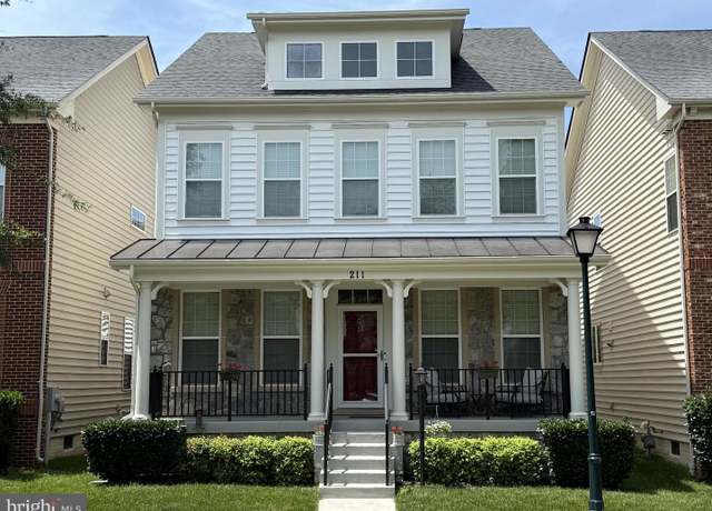 Property at 211 Winter Walk Dr, Gaithersburg, MD 20878, 5 beds, 5 baths