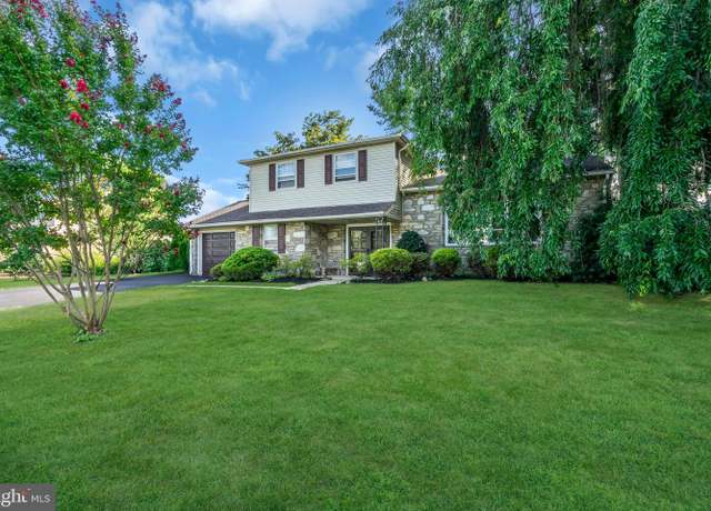 Property at 746 Killdeer Ln, Huntingdon Valley, PA 19006, 4 beds, 2.5 baths