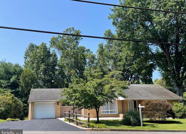 Property at 1121 Packer St, Sunbury, PA 17801, 3 beds, 2 baths