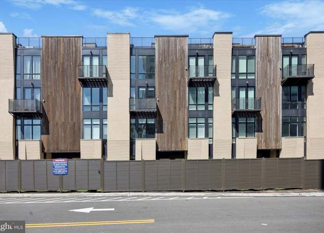 Property at 602 N 5th St #5, Philadelphia, PA 19123, 4 beds, 4.5 baths
